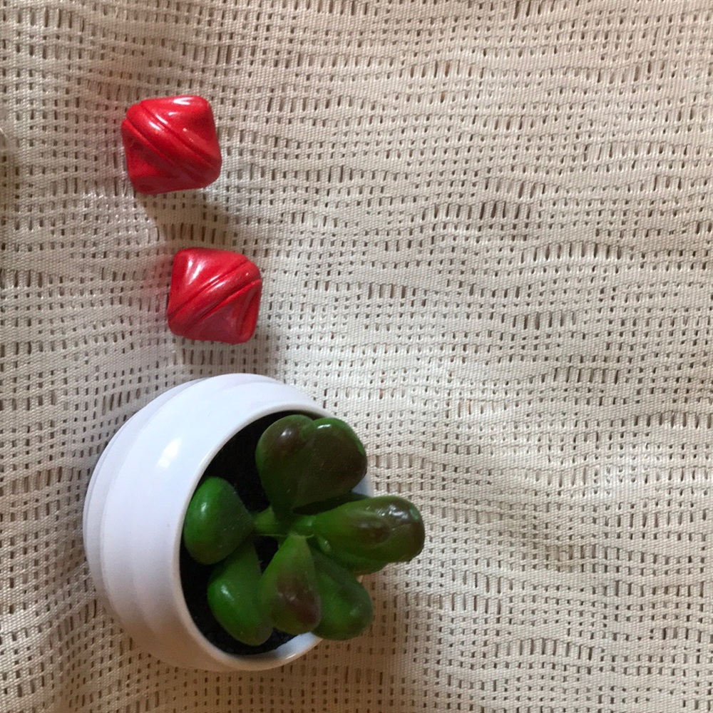 ❤️ Red earrings - Picture 2 of 4